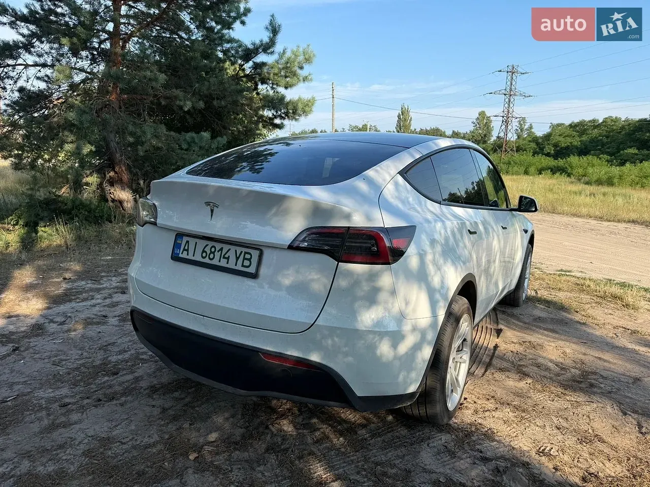 Tesla Model Y 2023 photo 5
