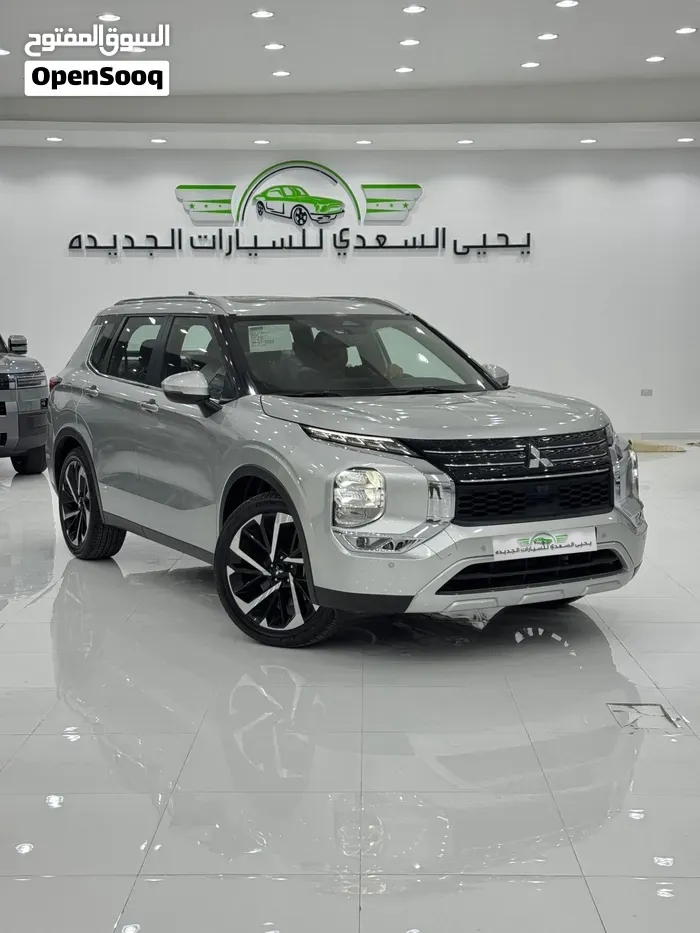 Mitsubishi Outlander 2025 photo 3