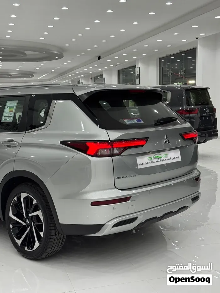 Mitsubishi Outlander 2025 photo 4
