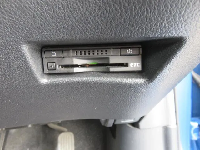 Toyota Sienta 2016 photo 4