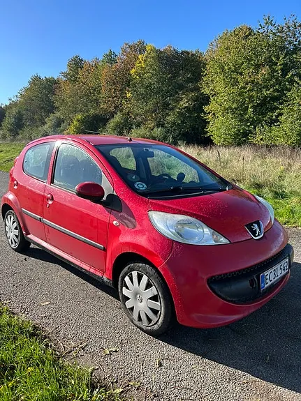 Peugeot 107 2006 photo 2
