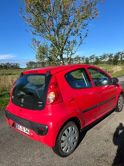 Peugeot 107 2006 photo 3