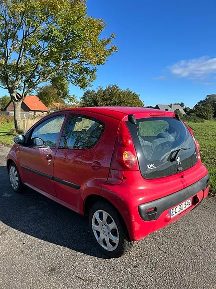 Peugeot 107 2006 photo 5