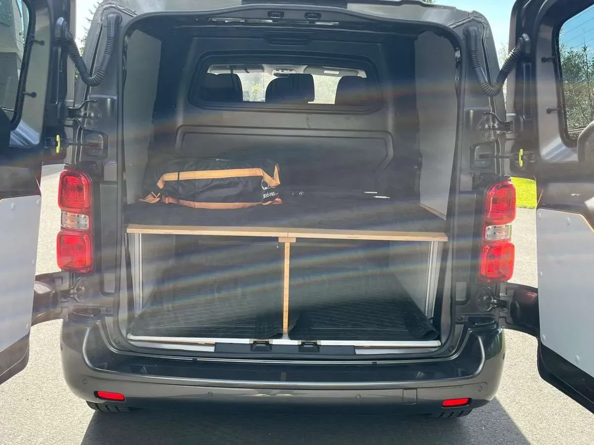 Opel Vivaro 2021 photo 2