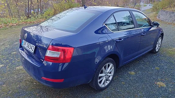 Skoda Octavia 2013 photo 4