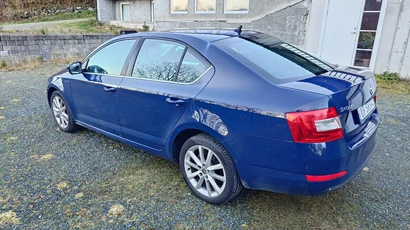 Skoda Octavia 2013 photo 3