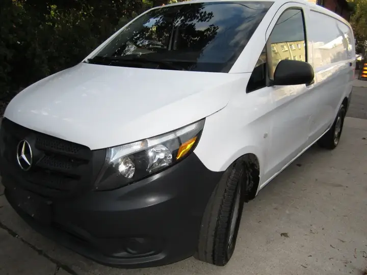 Mercedes-Benz Metris Van