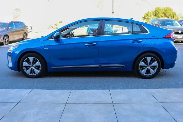 Hyundai Ioniq 2018 photo 2