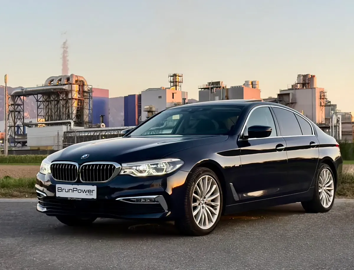 BMW 5 Series 2017 photo 2