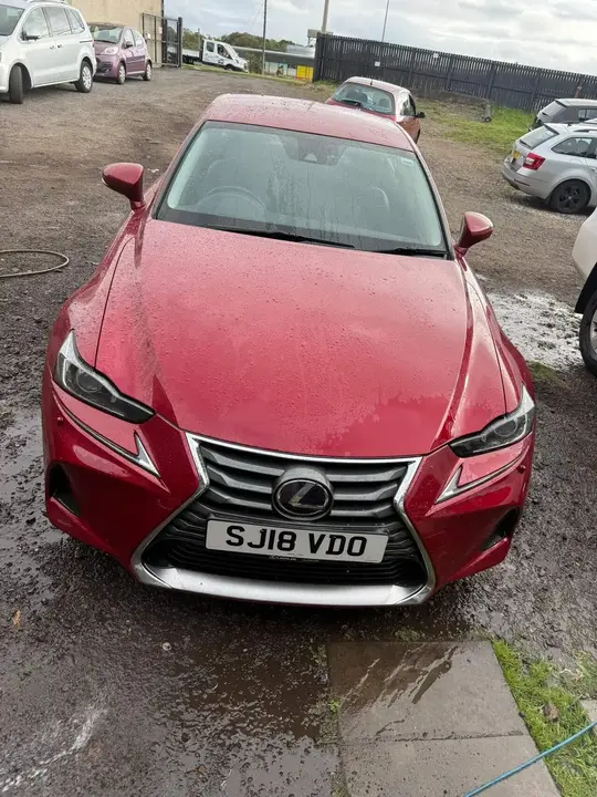 Lexus Is 2018 photo 2