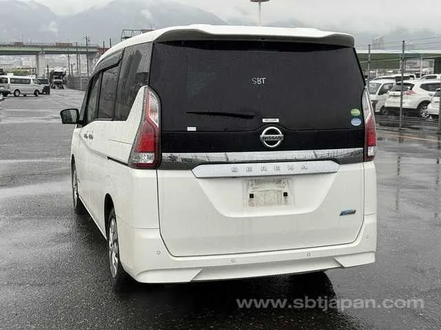 Nissan Serena X V 2018 photo 3
