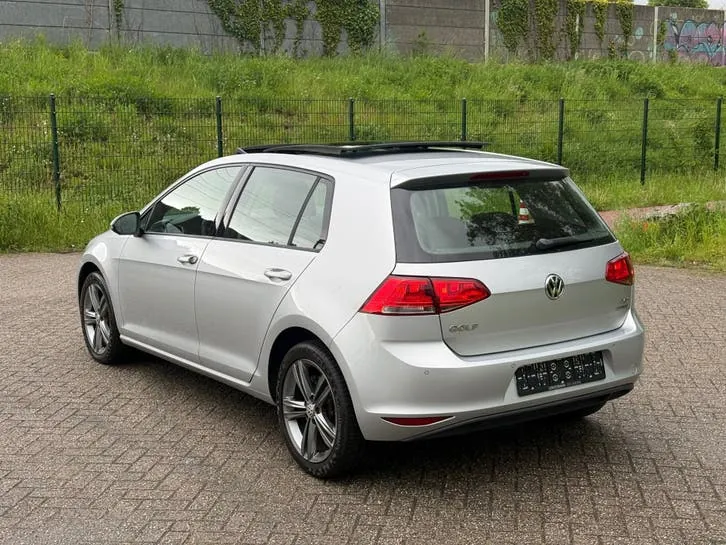 Volkswagen Golf 2014 photo 2
