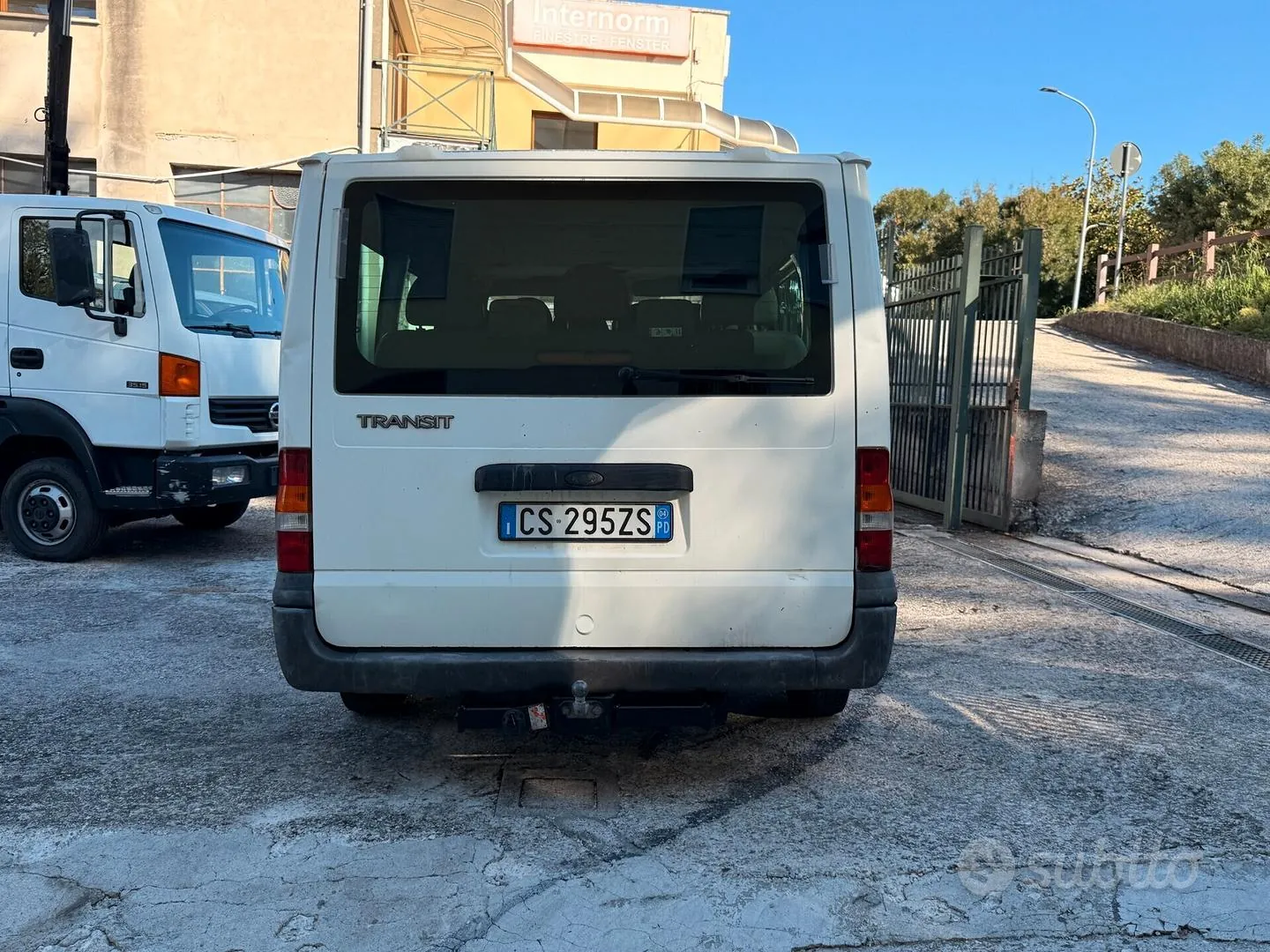 Ford Transit 2004 photo 3
