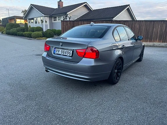 BMW 318D 2008 photo 5