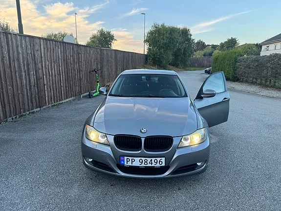 BMW 318D 2008 photo 4