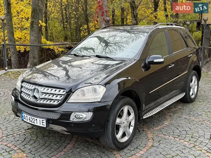 Mercedes-Benz M-Class 2005 photo 3