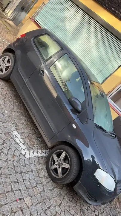 Volkswagen Fox 2005 photo 2