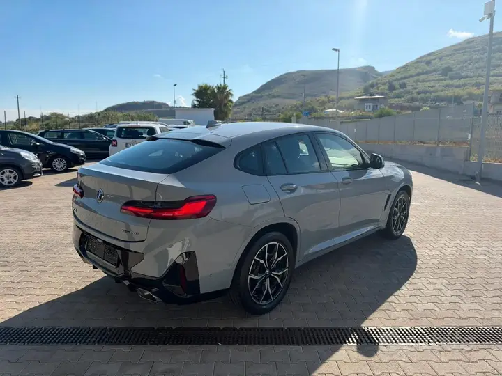 BMW X4 2021 photo 4