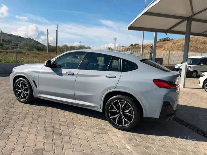 BMW X4 2021 photo 2