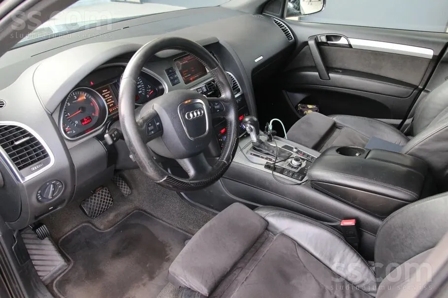 Audi Q7 2006 photo 5