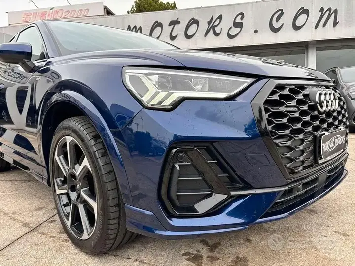 Audi Q3 2023 photo 3