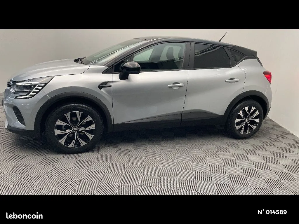 Renault Captur 2023 photo 2