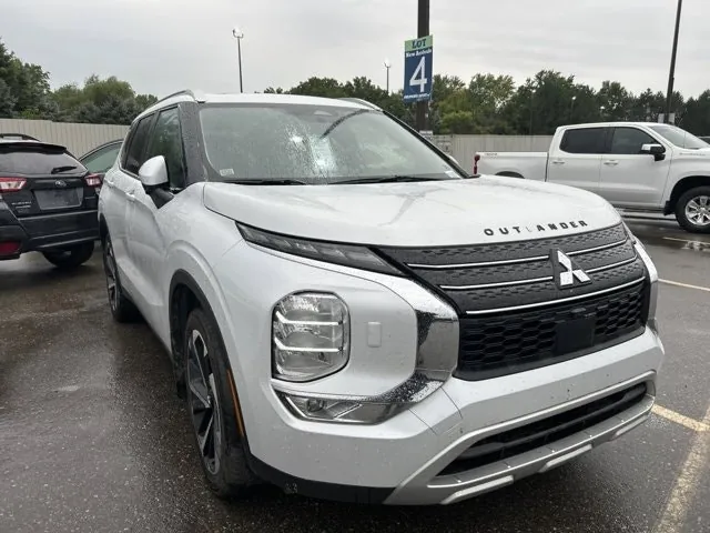 Mitsubishi Outlander 2023 photo 4