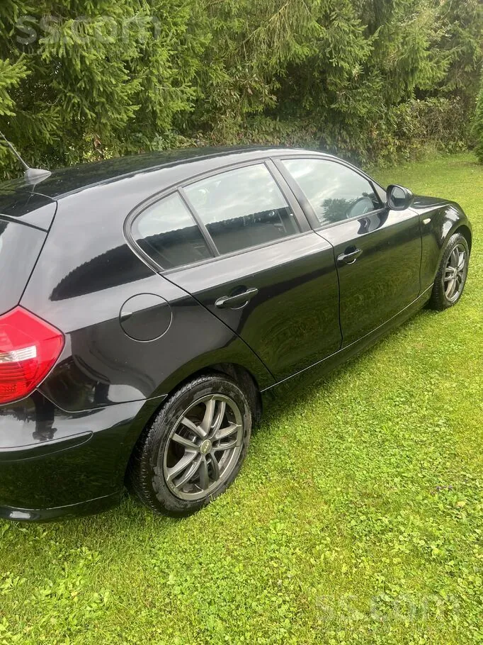 BMW 1 Series 2011 photo 3