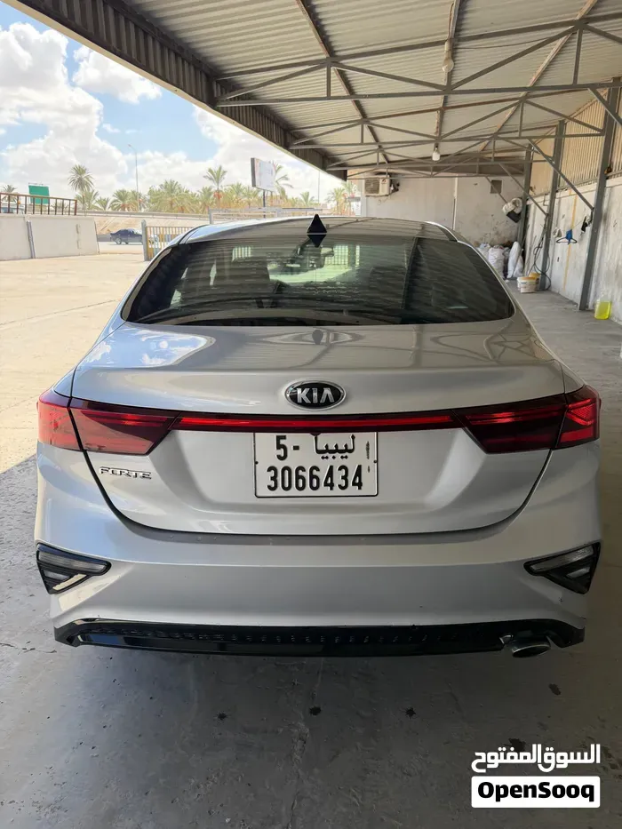 Kia Forte 2019 photo 4