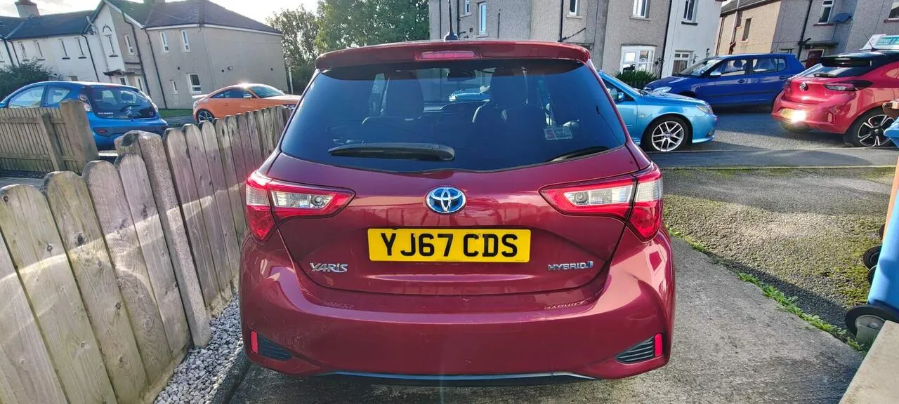 Toyota Yaris 2018 photo 3
