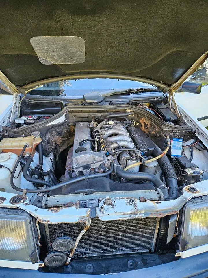 Mercedes-Benz W124