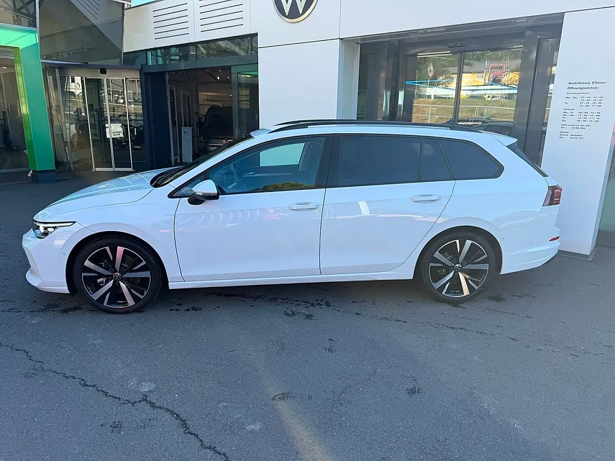 Volkswagen Golf 2026 photo 3