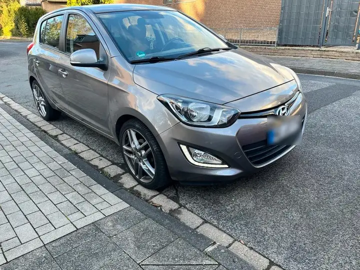Hyundai I20