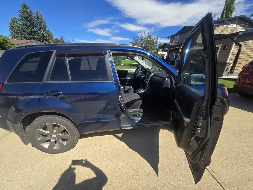 Suzuki Grand Vitara 2012 photo 4
