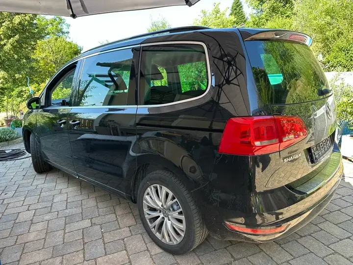 Volkswagen Sharan 2011 photo 3