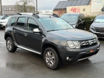 Dacia Duster 2015 photo 2