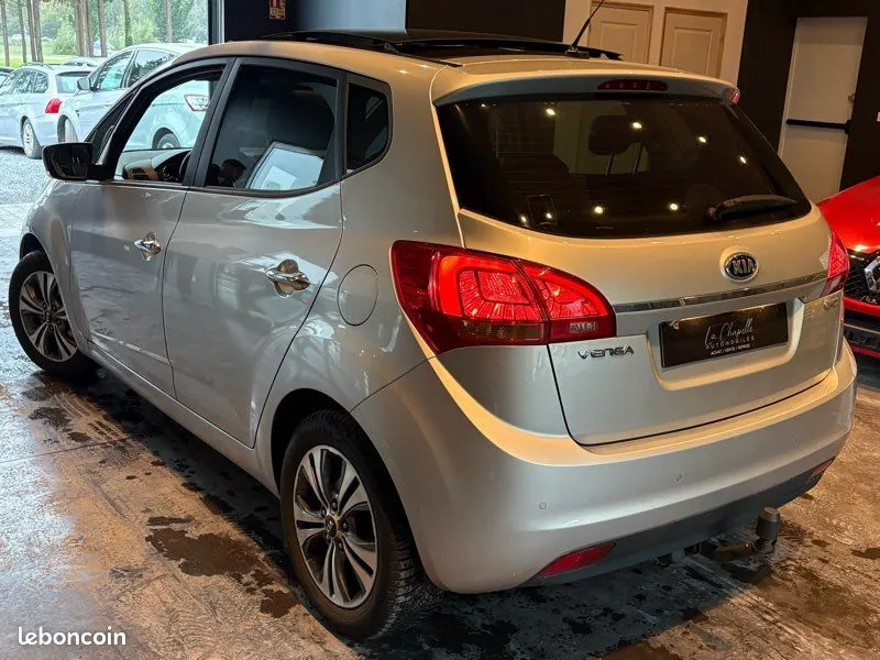 Kia Venga 2016 photo 4