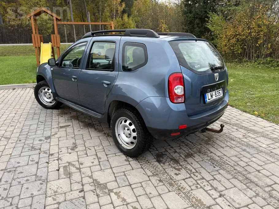 Dacia Duster 2010 photo 3