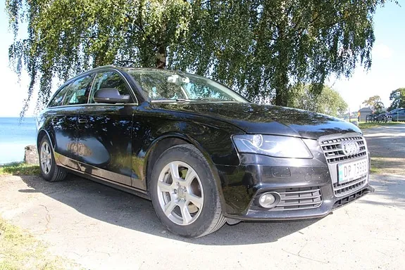 Audi A4 2012 photo 4