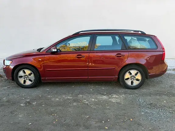 Volvo V50 2009 photo 2