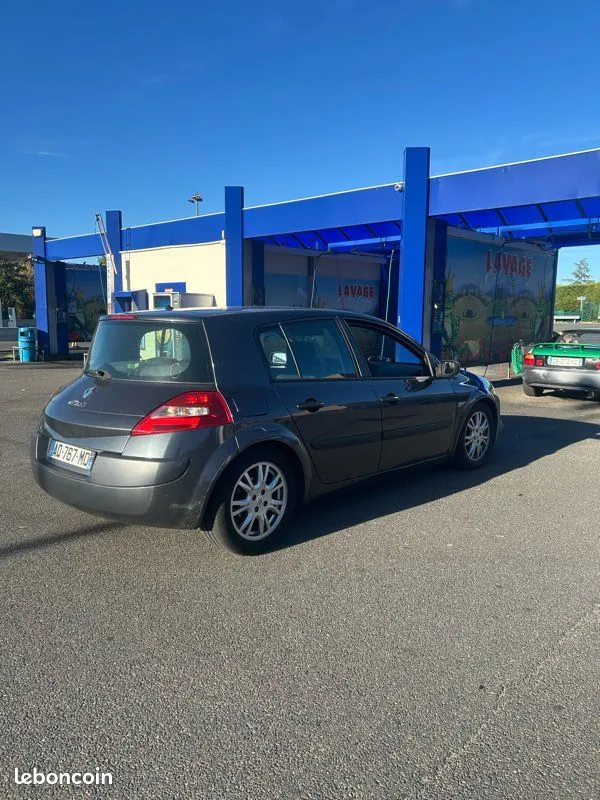 Renault Megane 2008 photo 2