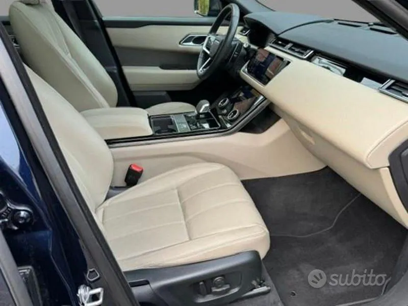 Land Rover Range Rover Velar 2022 photo 3