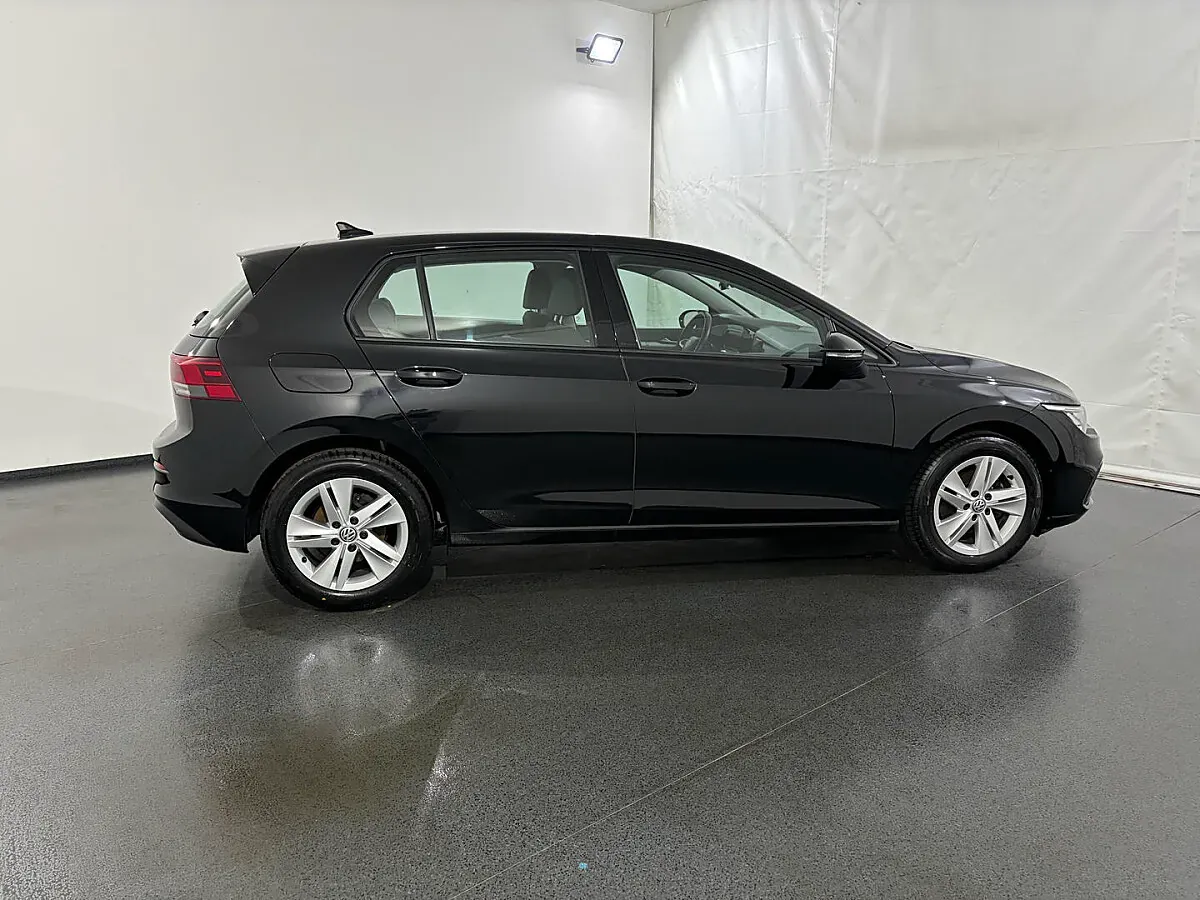 Volkswagen Golf 2023 photo 3