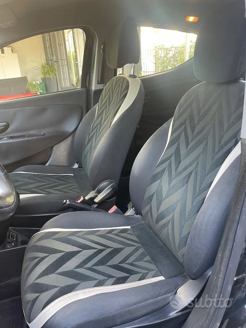 Lancia Ypsilon 2016 photo 5