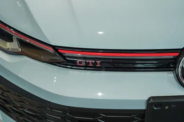 Volkswagen Golf Gti 2025 photo 2