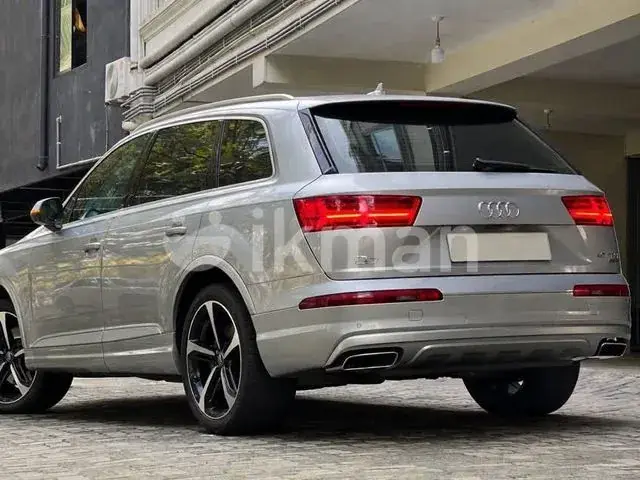 Audi Q7 2017 photo 5