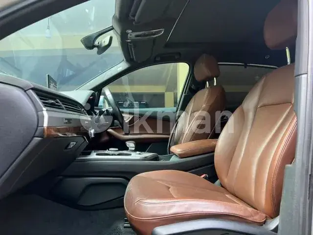 Audi Q7 2017 photo 2