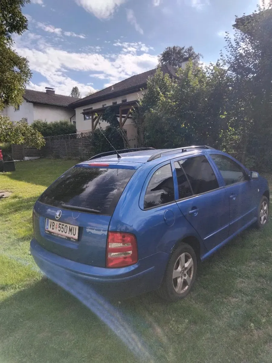 Skoda Fabia 2004 photo 3