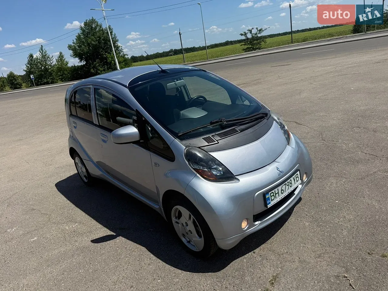 Mitsubishi I-Miev 2010 photo 2