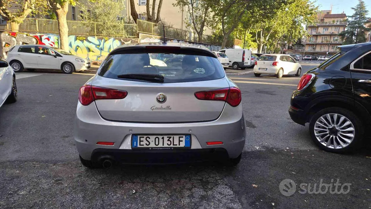 Alfa Romeo Giulietta 2013 photo 5